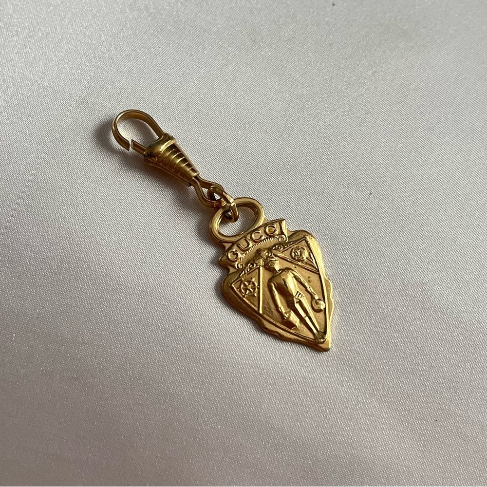 VINTAGE GUCCI golden knight zipper pull charm